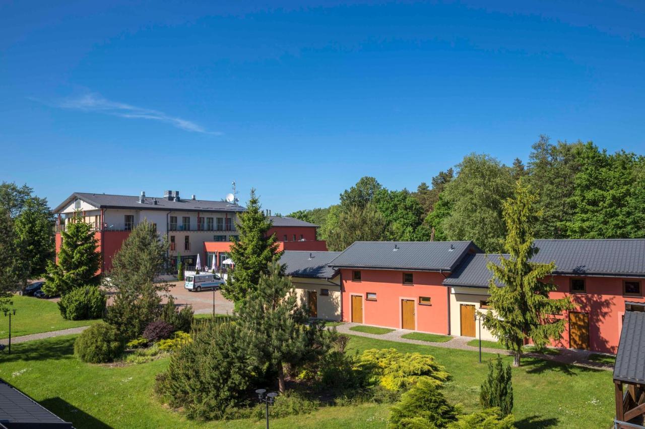 Centrum Wypoczynkowo-Konferencyjne Solaris Łazy エクステリア 写真